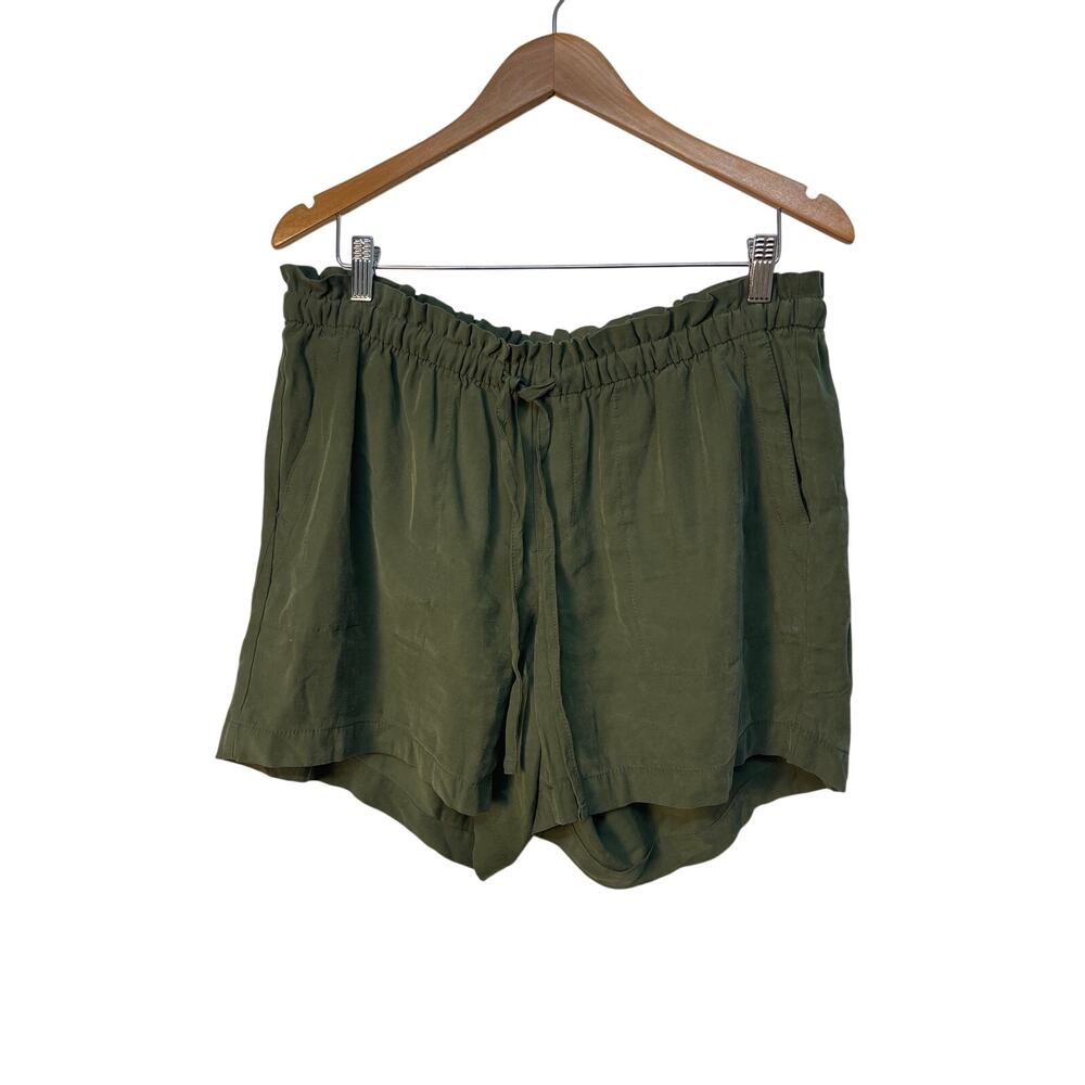Old Navy Drawstring Elastic Waist Shorts with Pockets‎ Olive Green Size 1X Plus